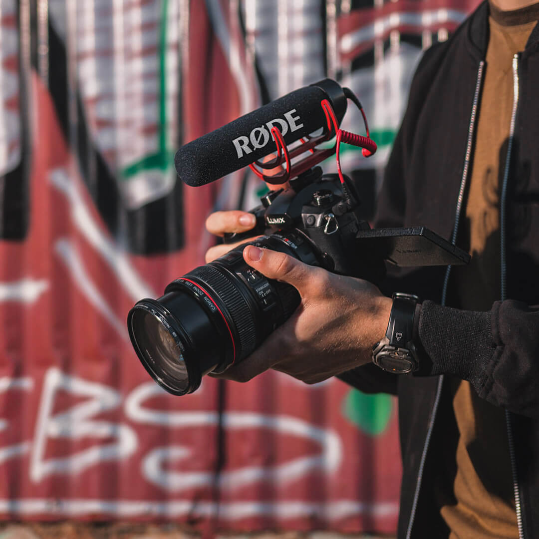 VideoMic GO on camera