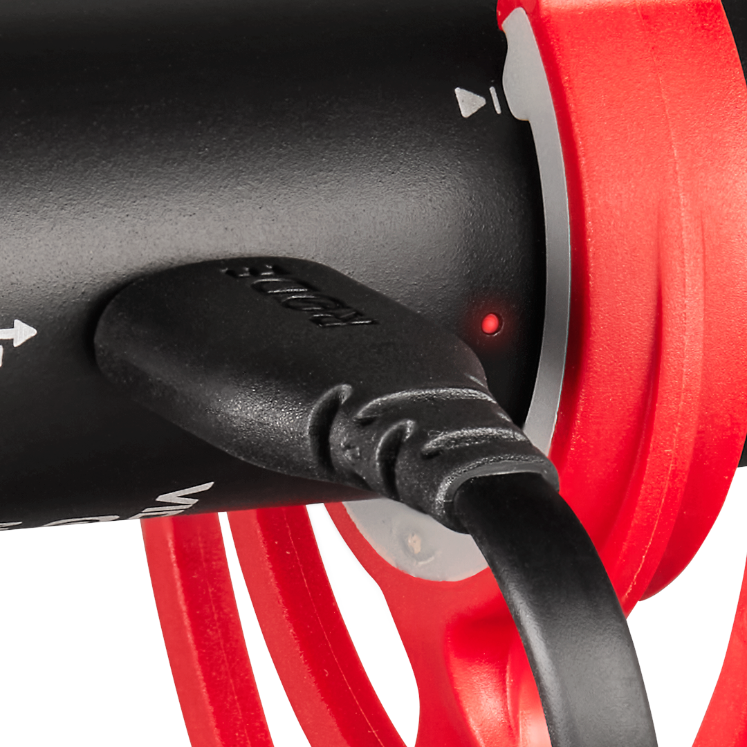 Close-up of VideoMic GO II red LED